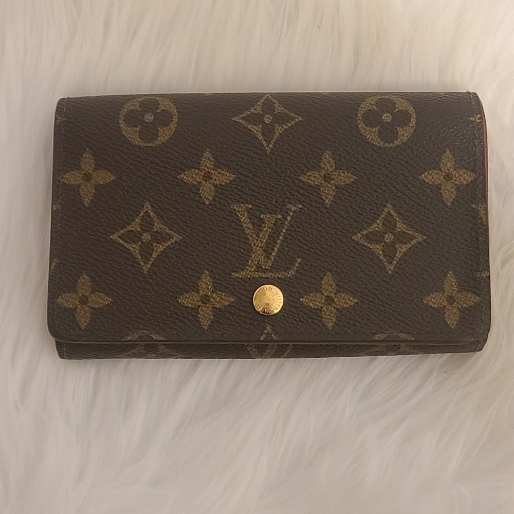 Louis Vuitton Classic Monogram Wallet in Brown and Gold